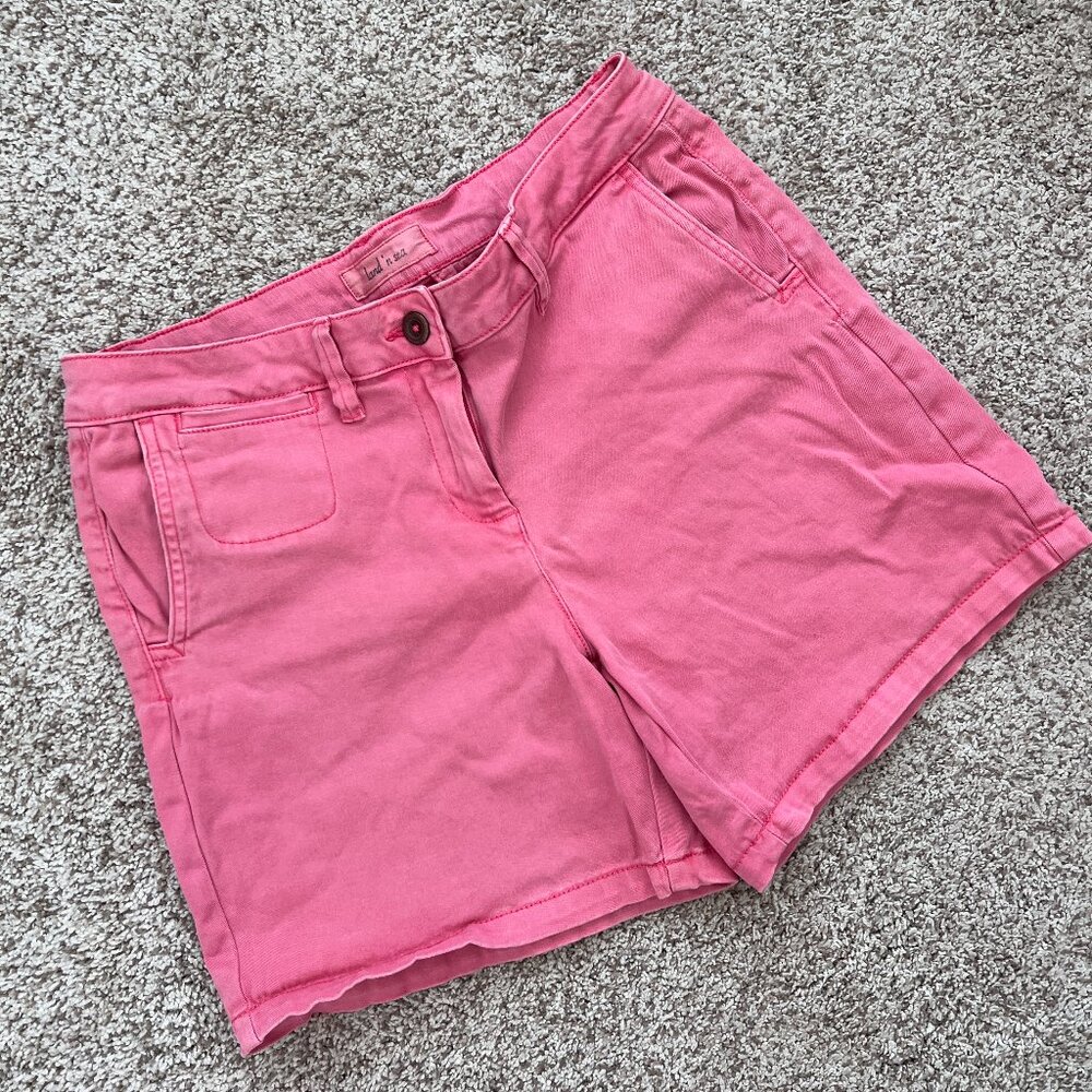 Land' N Sea Coral Shorts - Size 6
